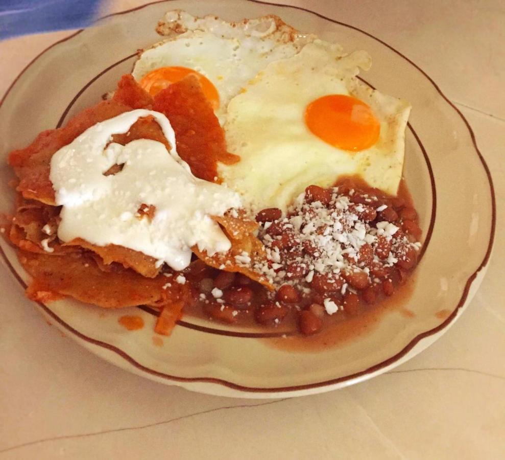 Hotel Posada Chamacuero Comonfort ภายนอก รูปภาพ