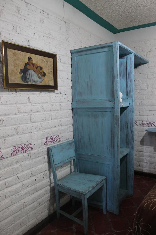 Hotel Posada Chamacuero Comonfort ภายนอก รูปภาพ