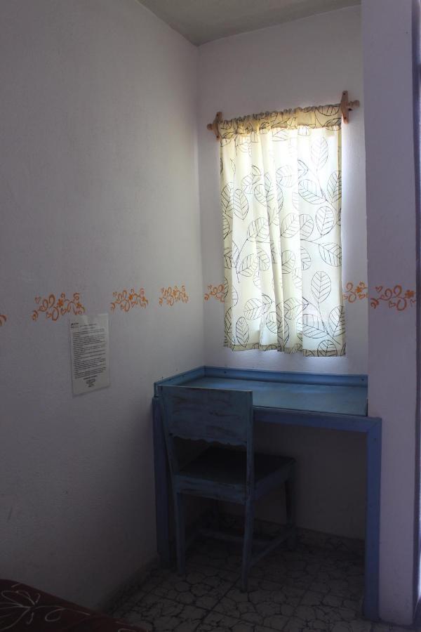 Hotel Posada Chamacuero Comonfort ภายนอก รูปภาพ
